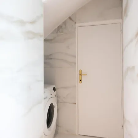 Thin Alos مدينة سكياثوس